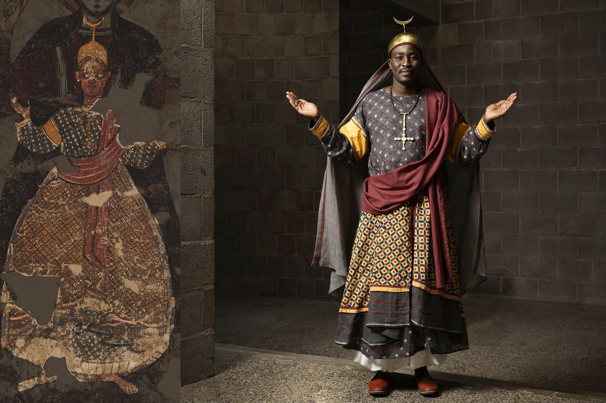 Graphic showing reconstructions of one of the Faras outfits on the model, next to which is the original Faras painting on which the final outfit was modelled. 